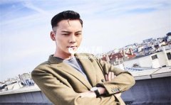 ��ΰ�������������Ȼ���ò����Ǻ�˧�����������