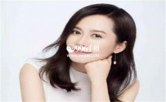 ����Ů������ߵ�ü�к�Ԣ��