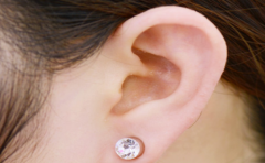 ӵ������������˺��и��� һ����Ϊ�Դ����� 