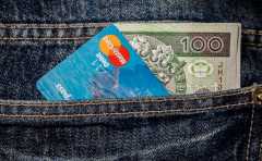 �������ݴ�Ƶ����� һ�������ڽ��Ӷ��� ������Ȼ�Ե� 