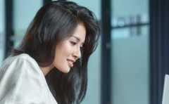 ��ЩŮ����ҵ�г� ˼��;��ö��Ƕ����� 