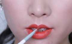 �̴����� �е����������� Ů�İ����� 