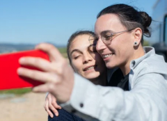 �μ����������ӣ�����ʲô��˼���Ǻ��˻���ʲô
