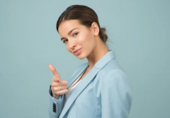 ��ô��һ��Ů���ǲ��ǻ�����������