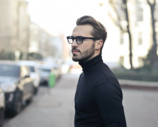 ʲô����������һ����ɫ������