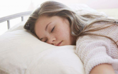 �ѻ�Ů���μ��Լ������ӵ����� �ξ���Ǳ��ʶ�İ�ʾ