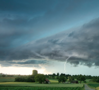 ��������ɷ����ҵ��Ӱ�첻�����ҪӰ����ǻ����˳�