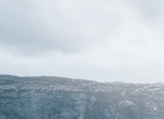 ����������ǰ�������ģ�����ǰ��������